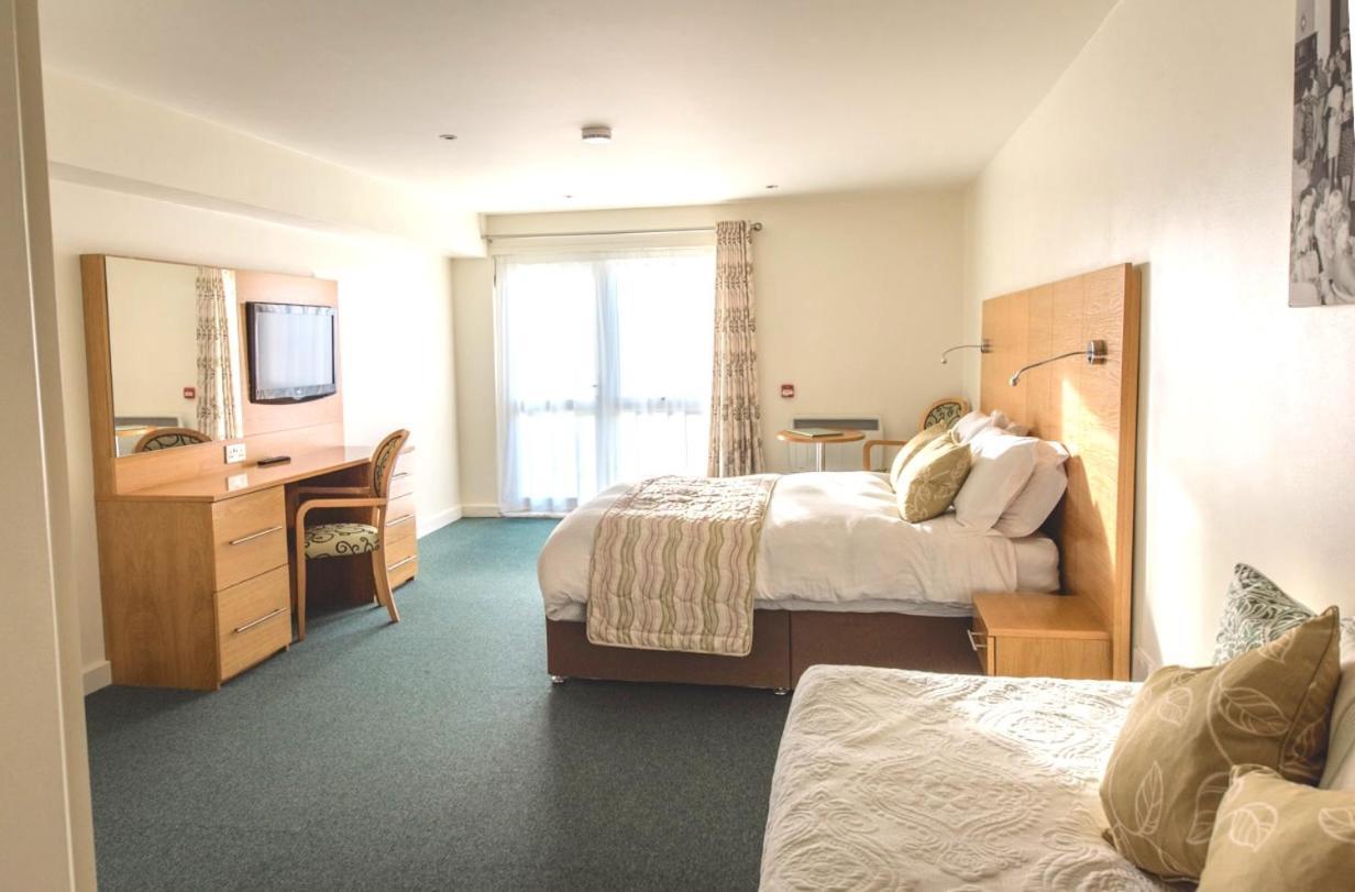 Croyde Bay Hotel Or Self Catering Экстерьер фото
