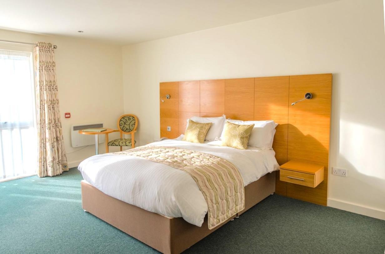 Croyde Bay Hotel Or Self Catering Экстерьер фото