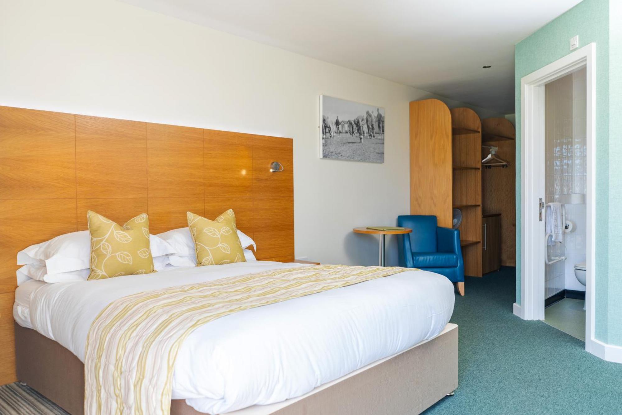 Croyde Bay Hotel Or Self Catering Экстерьер фото