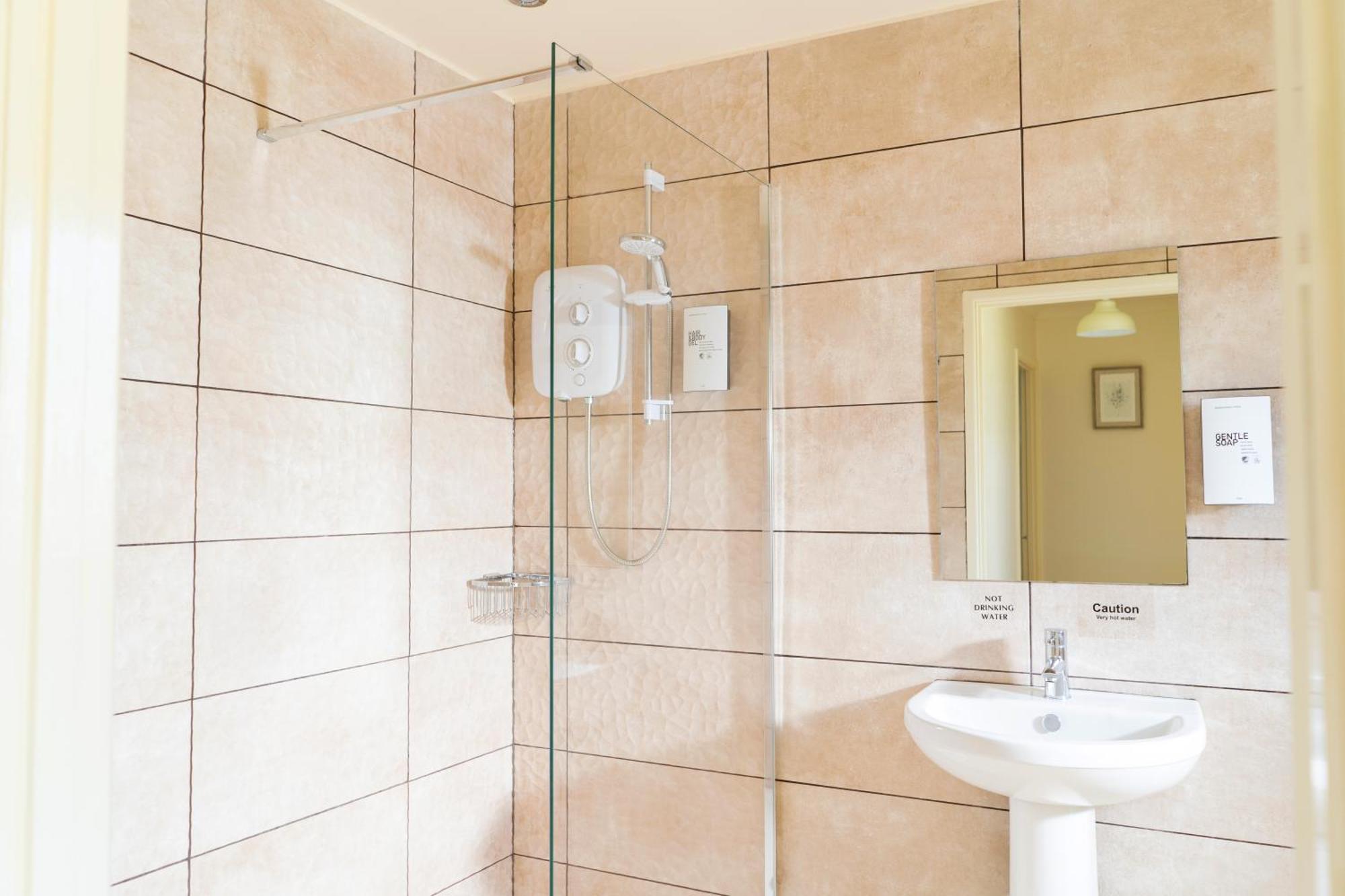 Croyde Bay Hotel Or Self Catering Экстерьер фото