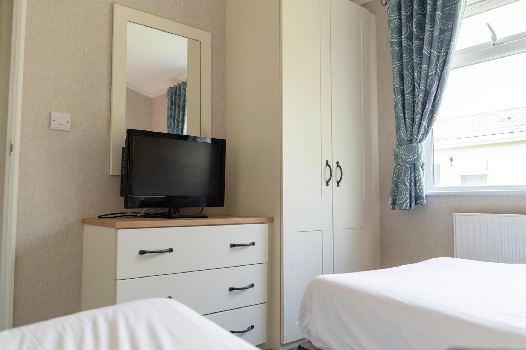 Croyde Bay Hotel Or Self Catering Экстерьер фото